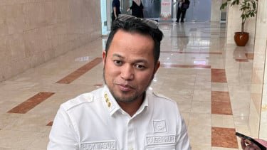 Detik-Detik Rudy Mas&rsquo;ud Disoraki di Pelantikan DPW PAN Kaltim, Warganet: Titik Terendah Gubernur