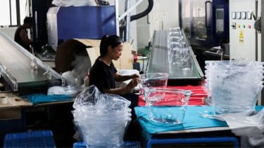 Perang Iran vs Israel-AS Bikin Harga Plastik Meroket, Industri Daur Ulang Ketiban Untung