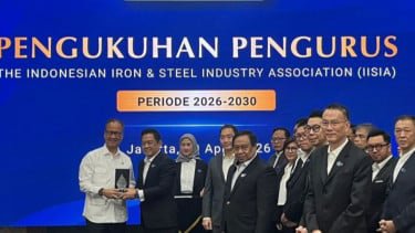 Kukuhkan Pengurus Baru IISIA, Menperin Agus Beberkan Tantangan hingga Potensi Industri Baja Nasional
