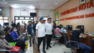 Hari Pertama WFH, Sekda Tangerang Sidak Langsung: Pelayanan Tak Boleh Terganggu!