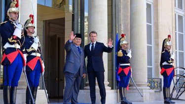 Seskab Teddy Bongkar Isi Pembicaraan Prabowo dan Macron: Bahas Energi-Investasi Ekonomi