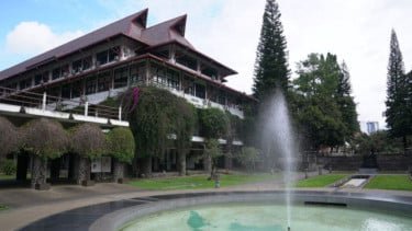 ITB Angkat Bicara usai Viral Lagu 'Erika' yang Liriknya Dinilai Mesum