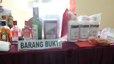 Ngeri! 20.088 Botol Miras Oplosan Disita, Dibuat dari Bahan Berbahaya