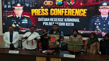 Polres Kediri Kota menggelar prees release kasus kekerasan pada anak, Jumat 17/4