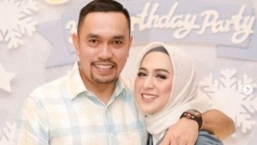 TERPOPULER: Awal Mula Istri Sahroni Diisukan Selingkuh, Kuasa Hukum Inara Rusli Sebut Tidak Ada Bukti Perzinaan
