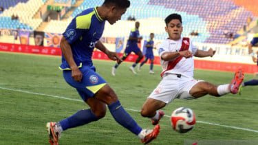 Kritik Pedas Milomir Seslija Usai Persis Solo Tumbang di Kanjuruhan: Pemain Harus Profesional!
