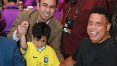 Momen Rayyanza Anak Raffi Ahmad Dapat Tanda Tangan dari Ronaldo