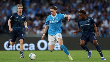 Inter Milan Full Senyum! Lazio Tekuk Napoli 2-0, Scudetto Kini di Depan Mata