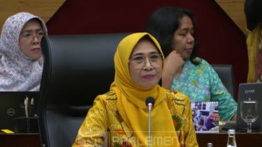 DPR Ingatkan Kemendiktisaintek Hat-hati soal Rencana Tutup Program Studi Tak Relevan dengan Industri