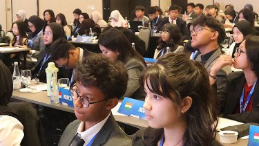 Pelajar Indonesia Dilatih Hadapi Isu Global Nyata