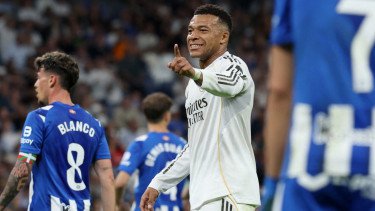 Duet Maut Mbappe-Vini Bawa Real Madrid Terjang Alaves, Persaingan Gelar Juara Memanas