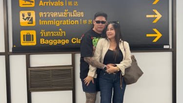 Anisa Bahar dan Suaminya