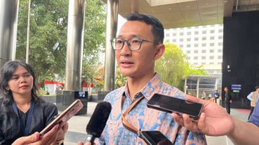 KPK Geledah Rumah Bupati Ponorogo, Sita Alphard dan 3 Toyota Hardtop