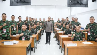 Jadi Fondasi Stabilitas dan Ketahanan Nasional, Wamendagri Bima Tekankan Sinergi Sipil-Militer
