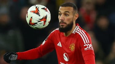 Tinggalkan Manchester United Demi Al-Qur&rsquo;an, Niat Mengejutkan Noussair Mazraoui Bikin Haru Dunia Sepak Bola