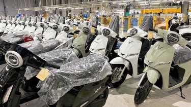 Daftar Lengkap Harga Motor Listrik Vinfast dan Skema Baterainya