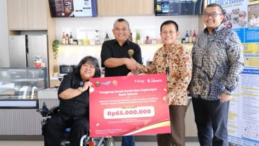 Peringati HUT ke-65, Bank Jakarta Beri Bantuan Pemberdayaan Bagi Penyandang Disabilitas