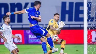 Pengakuan Jujur Kiper Arema FC Lucas Frigeri usai Bikin Persib Frustasi
