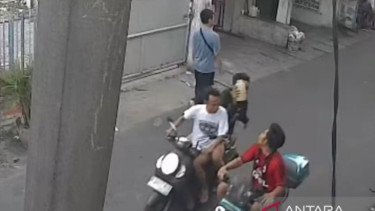 Detik-detik Pria Jadi Korban Penyiraman Diduga Air Keras di Cengkareng