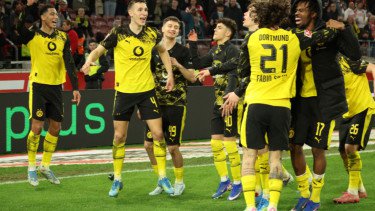 Pesta Gol di Kandang, Dortmund Menang Besar Meski Bayern Munich Sudah Kunci Gelar Juara