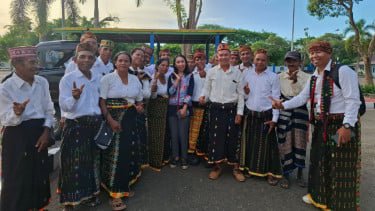 Dari Dokter ke Senator, Stevi Harman Dorong Transformasi Kesehatan dan Ekonomi Desa di NTT