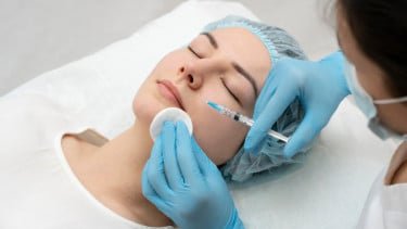 Benarkah Skin Booster Bikin Ketergantungan? Begini Kata Ahli