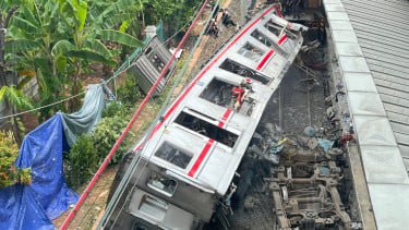 KNKT Sebut KA Argo Bromo Dapat Sinyal Hijau Usai KRL Tertemper Taksi di Stasiun Bekasi Timur
