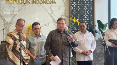 Airlangga: Impor LPG dan Bahan Baku Plastik Bebas Pajak untuk 6 Bulan ke Depan