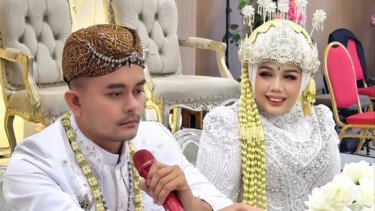 Ada yang Janggal, Elly Sugigi Nikah Lagi ke-6 Kalinya Buat Gimik?