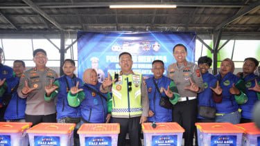 Temui Komunitas Ojol di Sukabumi, Kakorlantas Siap Kawal Buruh Jabar ke Jakarta Peringati May Day