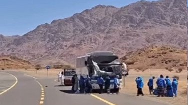 Bus Jemaah Haji Kecelakaan saat City Tour Jabal Magnet Madinah, 2 KBIHU Bakal Disanksi