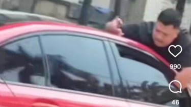 Detik-Detik Pria Bergelantungan di Sedan Mewah yang Ngebut di Jakbar, Ternyata Ini Pemicunya