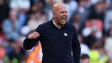 Pengakuan Jujur Arne Slot Usai Liverpool Dicukur MU, Singgung VAR hingga Momen Lengah yang Berulang