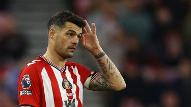 Gelandang Sunderland, Granit Xhaka