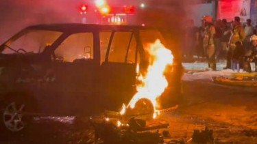 Sejumlah Jeriken Bensin Ditemukan di Minibus Hangus terbakar di Kembangan Jakbar