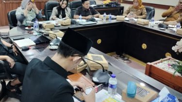 Alasan Anggota DPR Jember Achmad Syahri Main Game saat Rapat: Lupa Beri Makan Sapi dalam Permainan