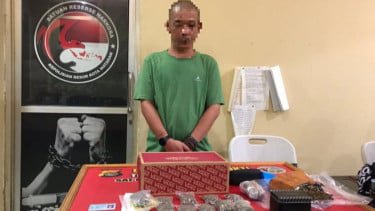 Polisi Gerebek Coffee Shop di Mataram, Pemiliknya Diringkus Buntut Jual Ganja Rp1,2 Juta per Paket