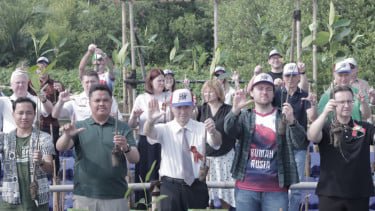 Ikut Aksi Tanam Mangrove, Anak Muda Semakin Sadar Bahaya Krisis Iklim