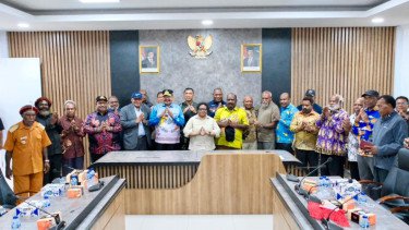 Wamendagri Ribka Haluk Pastikan Pemerintah Pusat Hadir Penuh Pulihkan Situasi Keamanan di Wamena