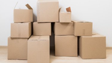 Saat Kardus Tak Lagi Sekadar Barang Buangan