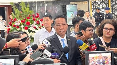 Menteri Hukum (Menkum) Suratman Andi Agtas di Kompleks Parlemen, Senayan, Jakarta Pusat