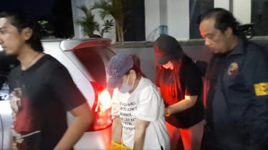 Aksi kompak ibu dan anak spesialis pencuri emas lintas provinsi