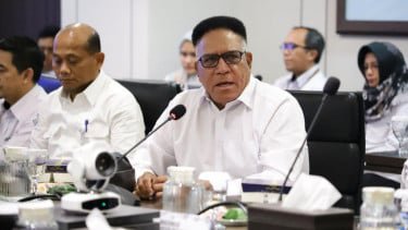 Anggota Komite Eksekutif Percepatan Pembangunan Otonomi Khusus Papua, Paulus Waterpauw