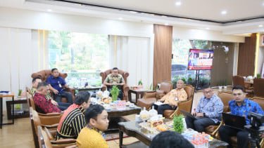 Sekjen Kemendagri Dorong Percepatan Kelengkapan Administrasi K/L untuk Pencairan Anggaran Pascabencana Sumatera