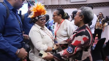 Dinilai Perkuat Pembangunan Berbasis Kearifan Lokal, Wamendagri Ribka Apresiasi Konferensi Strategis Papua