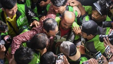 Nadiem Makarim Terharu Didukung Ratusan Ojol Jelang Sidang Pledoi: Dari Jalan Sampai Ruang Sidang Ikut Mengawal