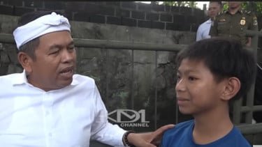 Kisah Haru Anak Penjual Rempeyek yang Ditinggal Ayah, Dedi Mulyadi Sampai Turun Tangan