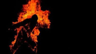 Ilustrasi manusia terbakar
