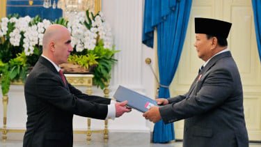 Prabowo Terima Surat Kepercayaan 8 Dubes Negara Sahabat, Ada dari Ceko hingga Palestina
