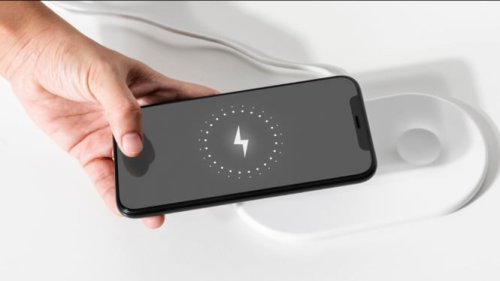Goodbye, Kabel Kusut! Ini 7 Rekomendasi HP dengan Wireless Charging Paling Praktis